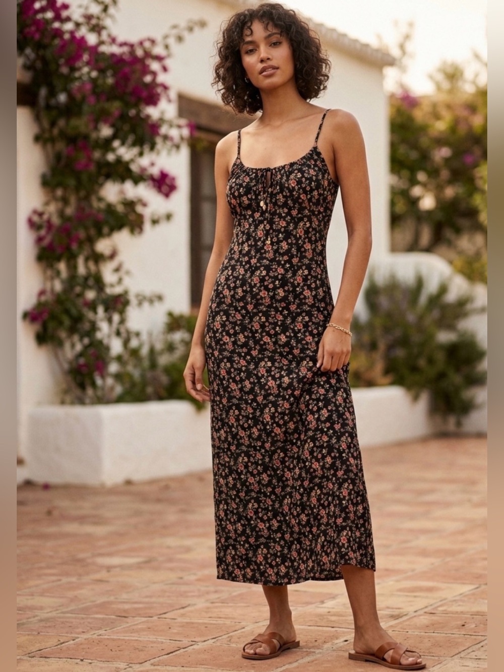 Forever 21 Black Floral Spaghetti-Strap Maxi Dress